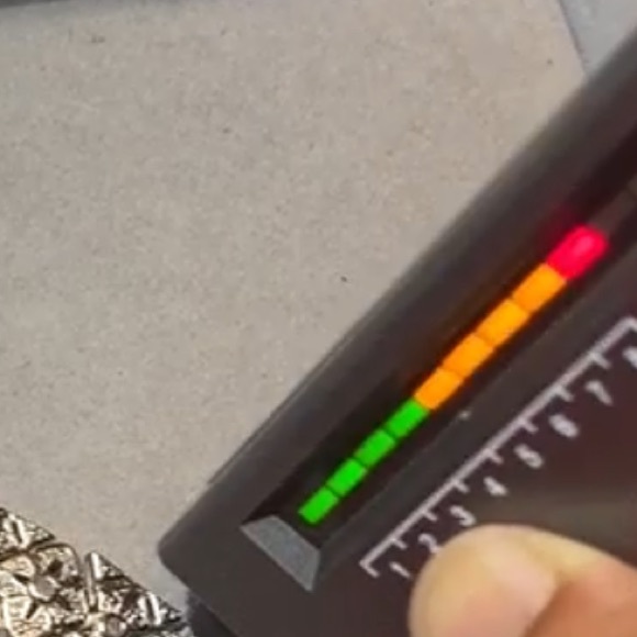 Elegant Silver plated raw/rough diamond Bracelet - Picture 4 of 15